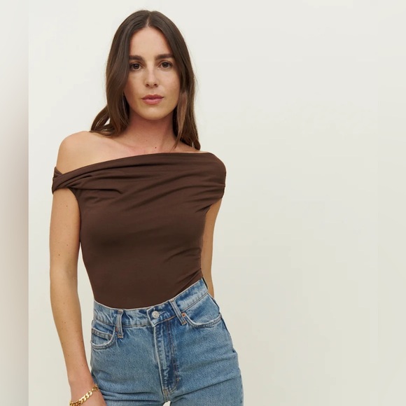 Reformation Tops - Reformation Cello Knit Top Chestnut - Size M